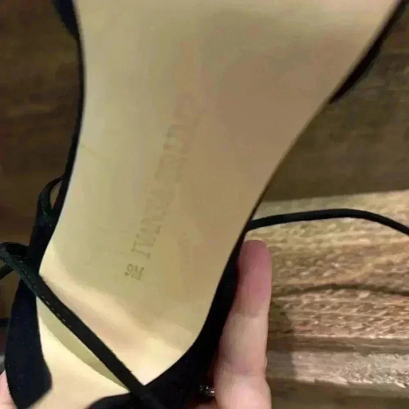 Ivanka Trump Suede  lace up  4 inch heels Size 9 - Picture 5 of 6